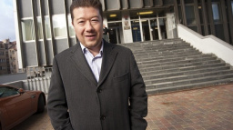 Politici trnou. Okamura ohrožuje termín volby prezidenta