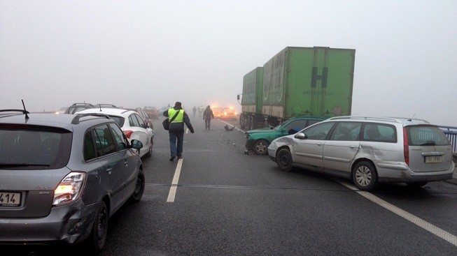 Dálnice D1 je kvůli nehodě téměř neprůjezdná. Kolony jsou dlouhé 5 km