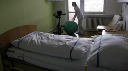 Nemocnice ve Zlíně zakázala návštěvy, epidemie chřipky je blízko