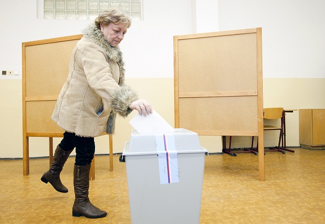 Komentář: Sup po pravici, sup po levici