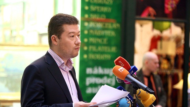 Okamura podepíše žalobu na Klause pro velezradu kvůli amnestii