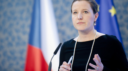 Peake kopíruje agendu Věcí veřejných. Vláda je k návrhu na změnu pravomocí NKÚ neutrální