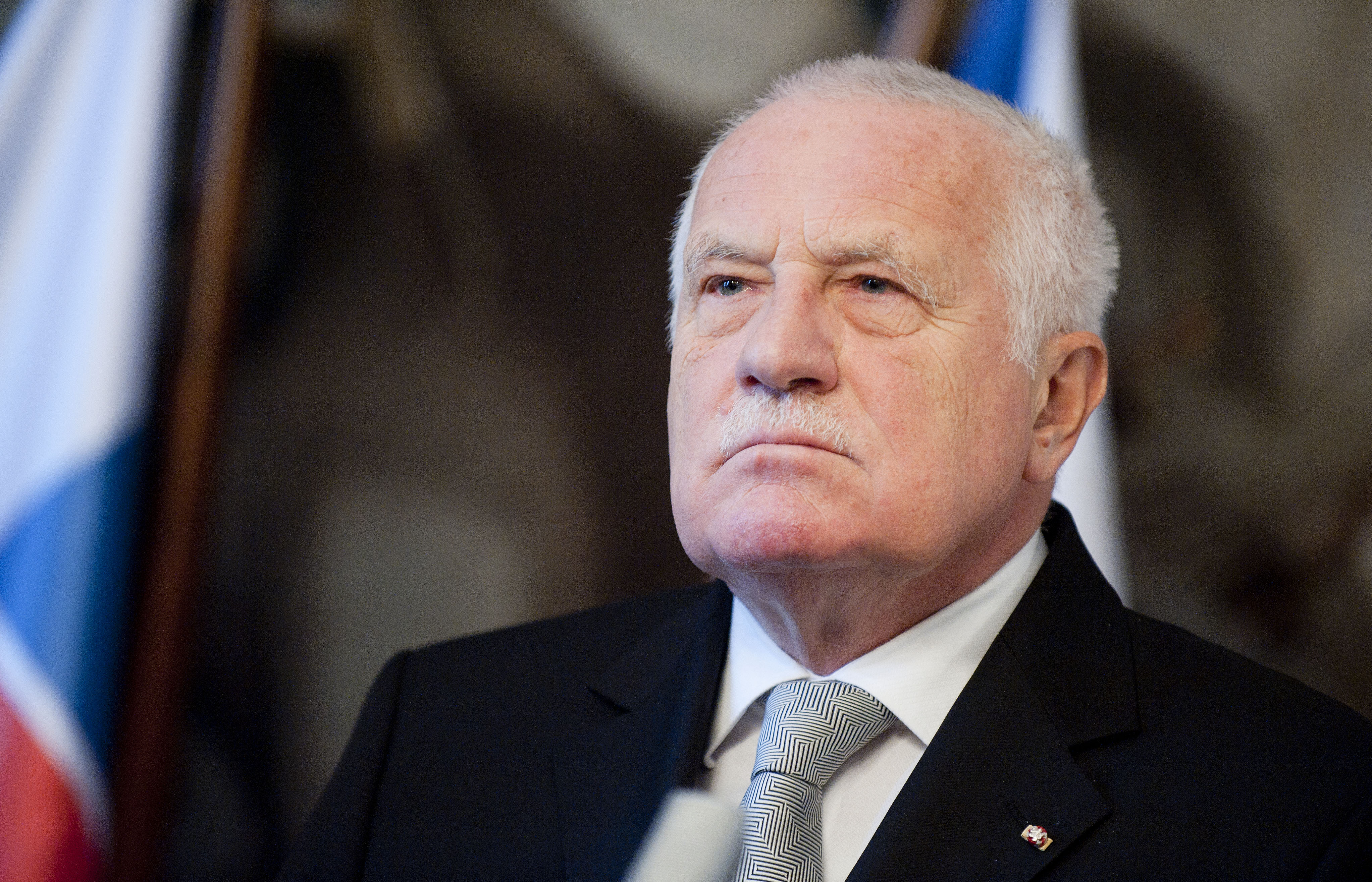 Rozkrádání za Klause: Po zpovědi expremiéra je tu ještě jedna věc