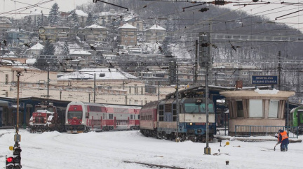 Kolaps vlakové dopravy v Bratislavě: Proti přírodě jsme bezmocní, uvedla mluvčí železnic