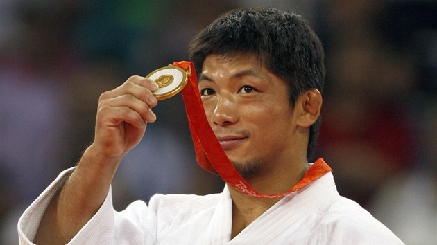 Vyhrál olympiádu, teď jde za znásilnění do vězení