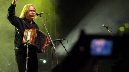 Jarek Nohavica se vrátil do čela hitparády