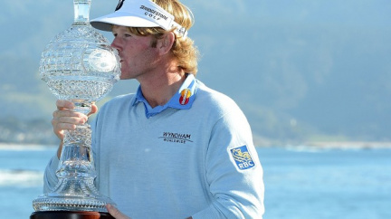 Napotřetí mu to vyšlo. Sebevědomý Snedeker slaví titul z Pebble Beach