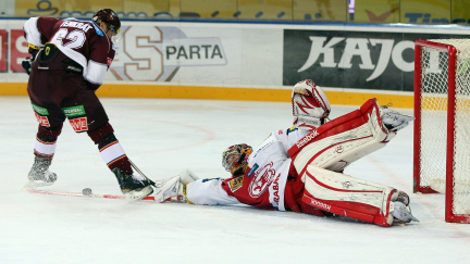 Extraligu čeká pražské derby, Sparta chce konečně vyhrát