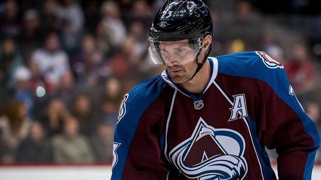 Vydařená Hejdukova narozeninová oslava: 800. bod v NHL a vítězství Colorada