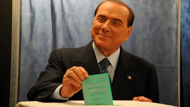 Expremiéra Berlusconiho čeká další proces kvůli uplácení senátora