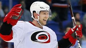 Tlustý se blýskl dvěma góly, Pavelcův Winnipeg přišel o play off