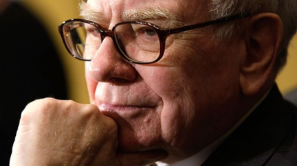 Buffett vypadl z trojice největších boháčů