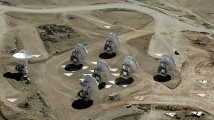 U otevření gigantického radioteleskopu ALMA v Chile jsou i Češi
