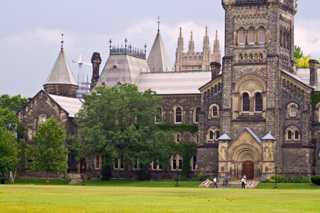 Oxford, ráj studentů s monumentálním panoramatem tisíce věží
