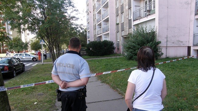 Policista si udělal z paneláku sklad výbušnin. Z domu evakuovali 30 lidí