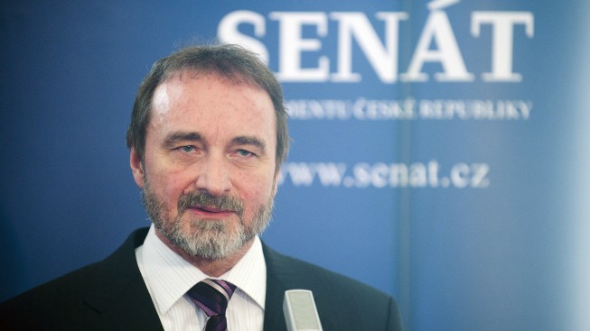 Senát chce bojovat proti korupci, sněmovna ne, stěžuje si senátor Antl