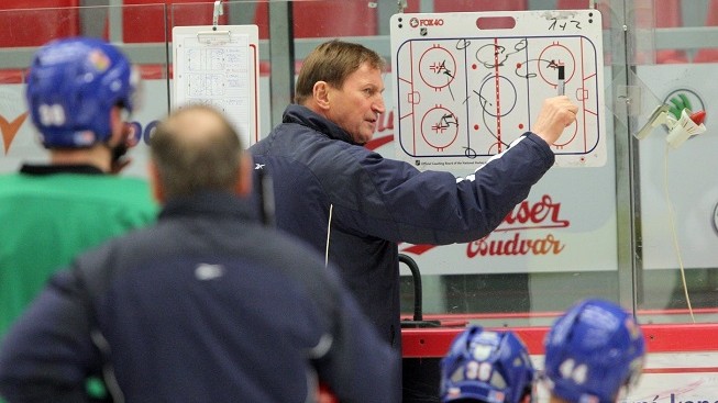 Reprezentace začne přípravu s předstihem. V kempu je šestnáct hráčů