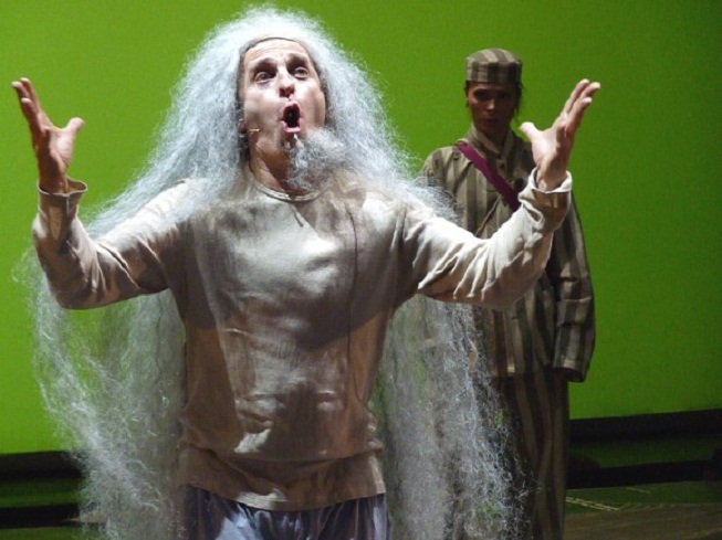 Kontroverzní Shakespearův Král Lear se obnaží v Národním divadle už jen třikrát