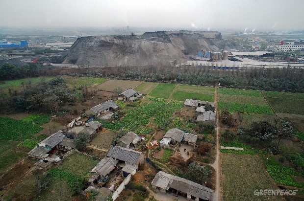 Půda v čínské provincii S´čchuan je podle Greenpeace zamořena fosfáty