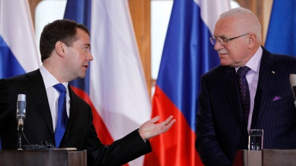 Aktualizováno: Klaus jednal v Moskvě s ruským premiérem Medveděvem