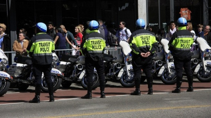 Varování bostonské policie: Zůstaňte doma! Terorista je na útěku a má zbraň