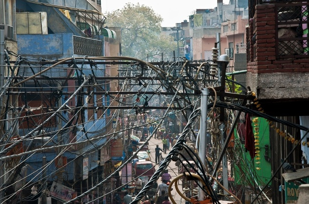 Nebezpečná elektrická džungle v Dillí