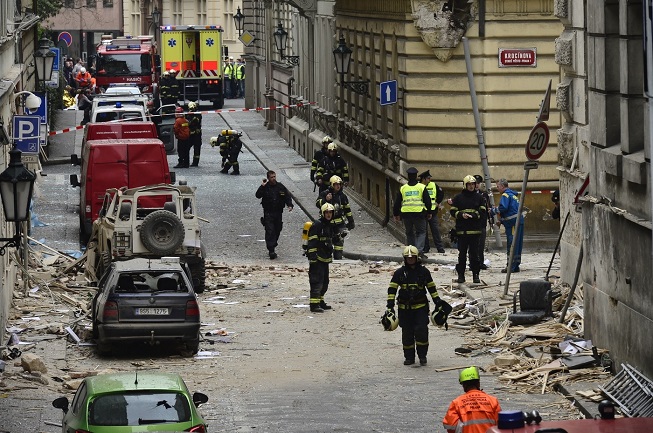 Bezpečnostní kamera natočila výbuch v Divadelní ulici. Prohlédněte si detonaci