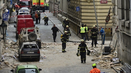 Bezpečnostní kamera natočila výbuch v Divadelní ulici. Prohlédněte si detonaci