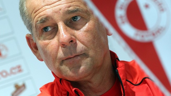 Trenér Rada skončil ve Slavii, nahradí ho Petrouš