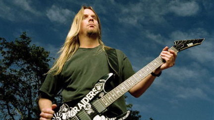 Aktualizováno: Šok v hudebním světě: Kytarista Jeff Hanneman (†49) zemřel po kousnutí pavoukem