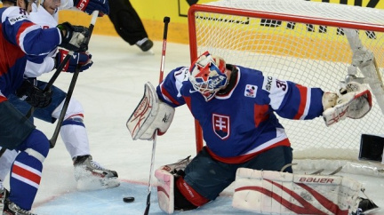 Aktualizováno: Obhájci stříbra splnili roli favorita. Slováci oškubali galského kohouta