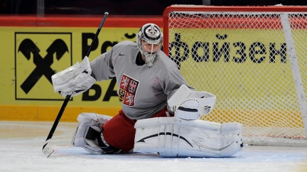 Uzdravený Pavelec jde do branky. Proti Dánům bude chytat jako jednička