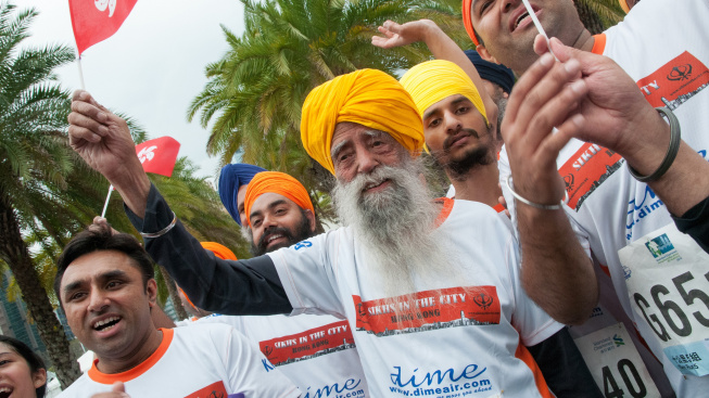 Fuadža Singh letos v únoru (uprostřed)