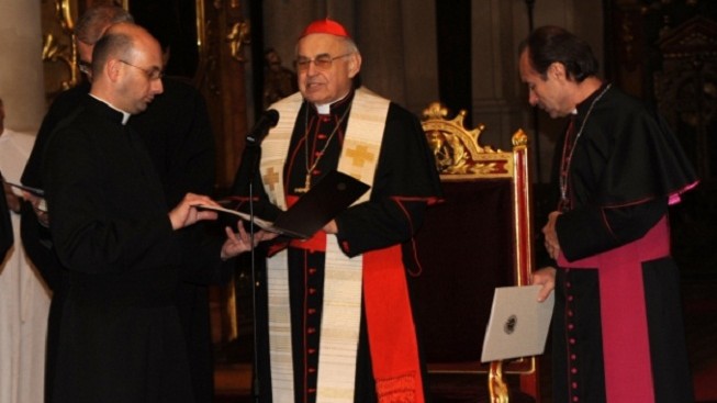 Komunismus nikoho nezabil, řekla mladá poslankyně. A kardinál se rozzuřil