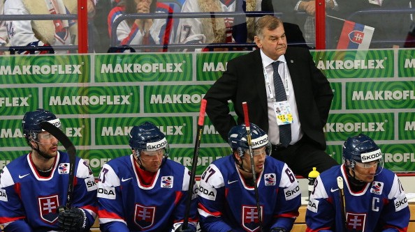 Vůjtek i po nepovedené olympiádě zůstane u slovenských hokejistů