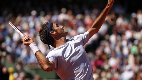 Federer chce na trávě zapomenout na bolestnou porážku z Paříže