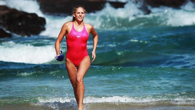 Australanka vzdala plavbu z Kuby do USA. Požahala ji medúza