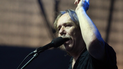 Hitparádě vládne Nohavica