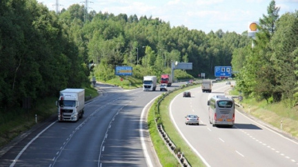 Na konci roku by mělo být na dálnici D35 rozestavěno 64 km, nyní se staví 32 km