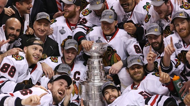 Chicago v posledních dvou minutách šokovalo Boston a slaví Stanley Cup