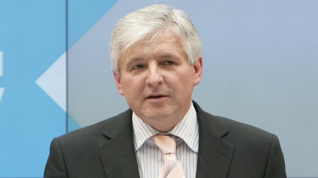 Rusnok jedná o složení své vlády. Jména z minulosti pravici omráčí