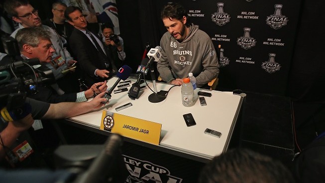 Jágr vzal konec v Bostonu v klidu. V NHL chci hrát dál, říká