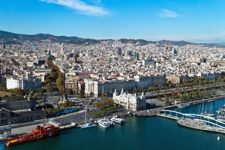Poznejte Barcelonu, průsečík mnoha kultur a jeviště životního elánu