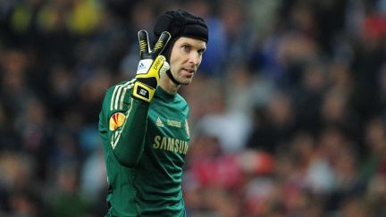 Chelsea v létě prodá Čecha, na post jedničky přijde Courtois. Tak pravil kouč Belgičanů