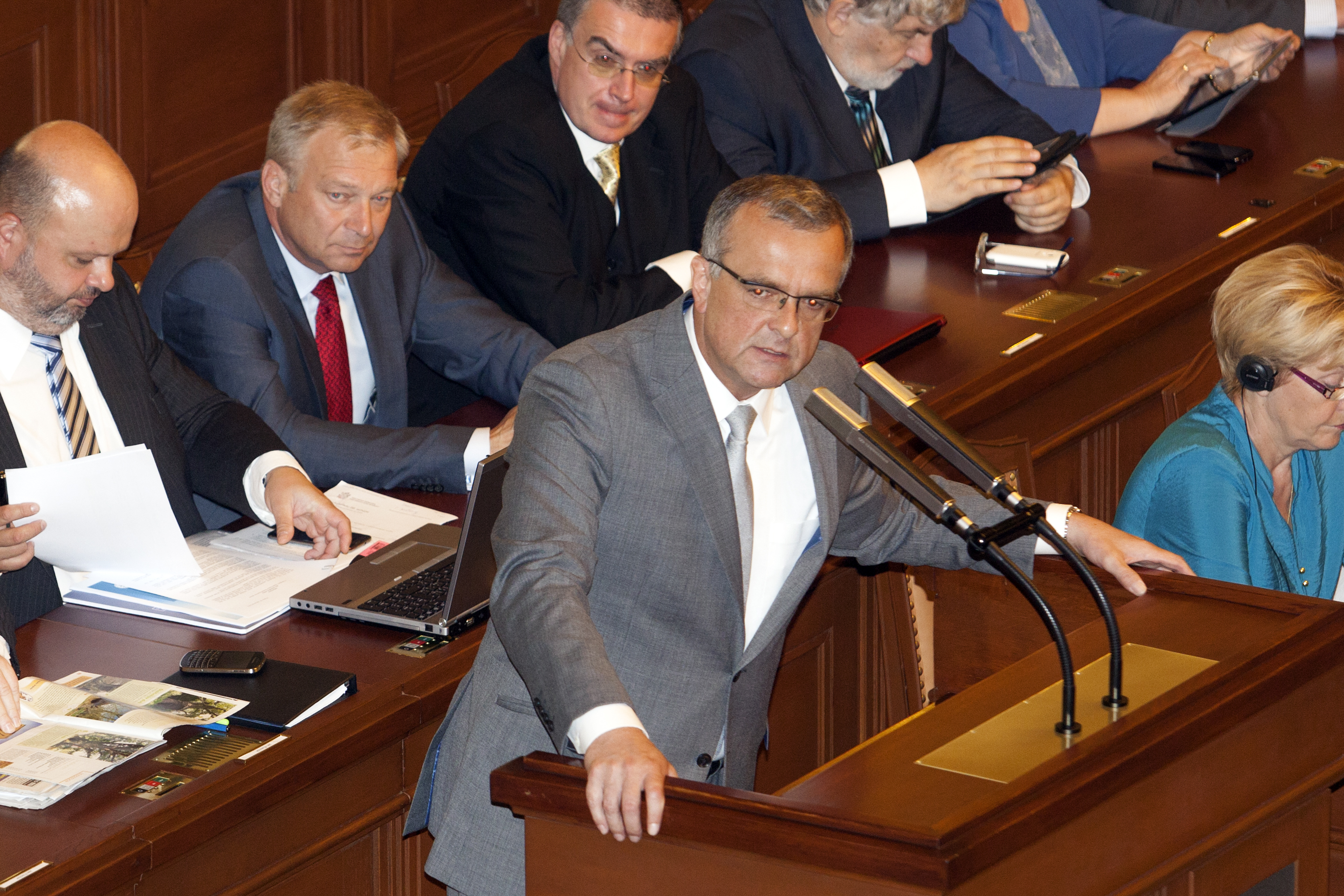 Kalousek hovoří o hrozící ztrátě svobody, putinovském Zemanovi a své koalici s Paroubkem