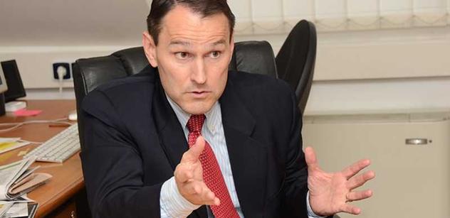 Erik Best popsal, co může Zeman udělat Ištvanovi. A jak možná s Klausem zařízli Němcovou