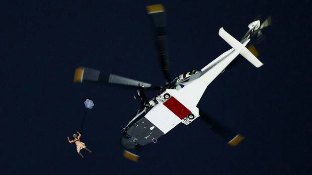 James Bond ze zahájení olympiády v Londýně tragicky zahynul