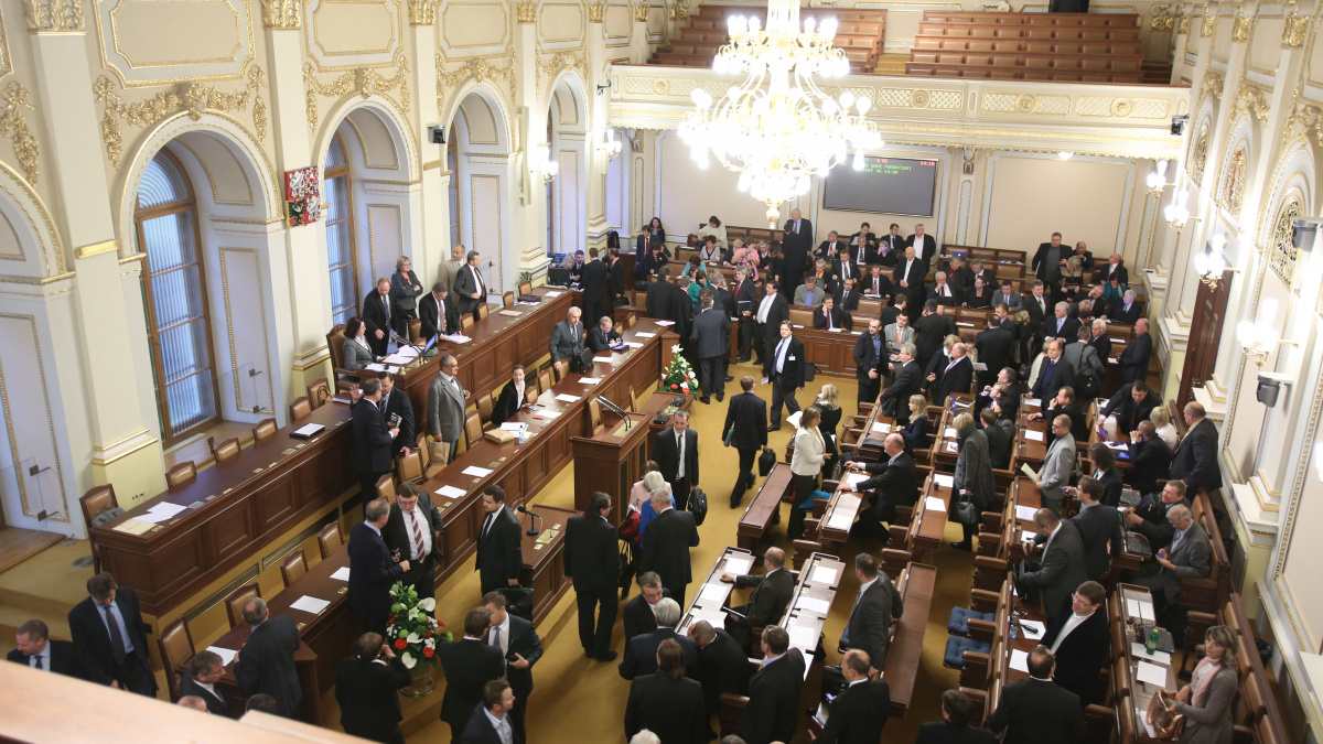 ČSSD a KSČM na vrcholu preferencí. ODS hrozí, že se nedostane do sněmovny
