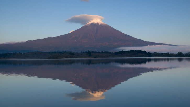 Správný Japonec nemůže zemřít, aniž by nevystoupal na horu Fuji