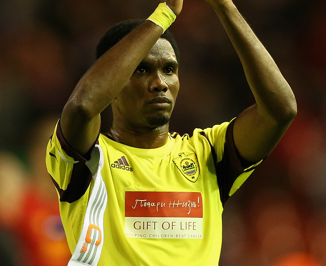 Po Willianovi míří do Chelsea i Eto'o